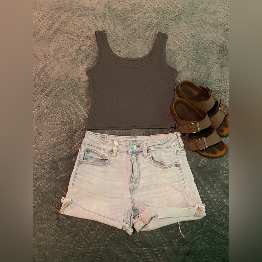 Grey cropped tank top